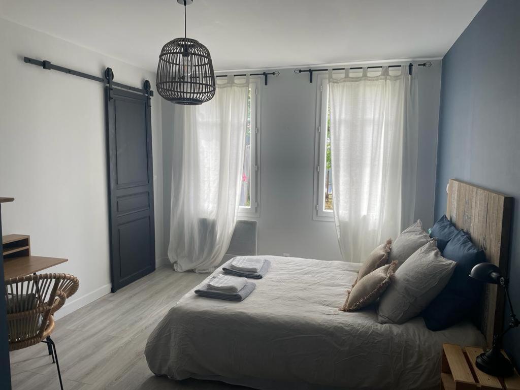 Charmante Echoppe En Pierre Proche Gare Villa Libourne Dış mekan fotoğraf
