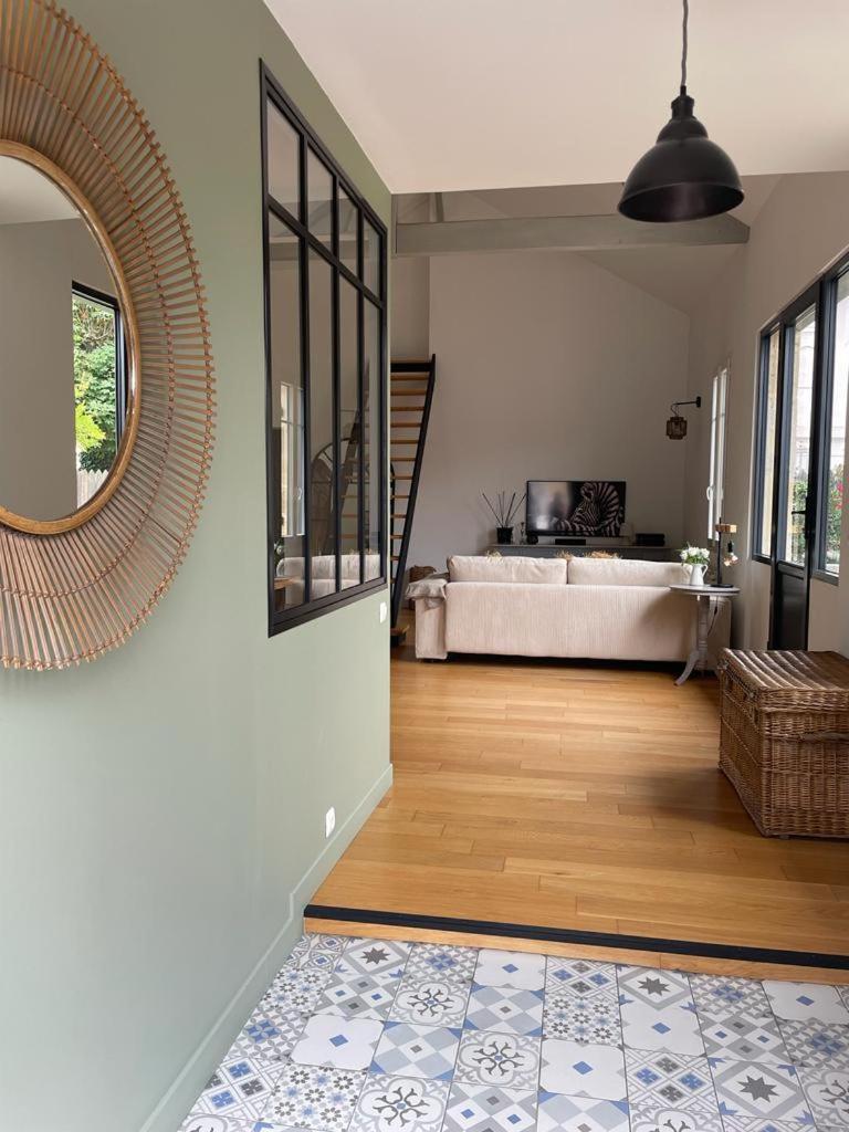 Charmante Echoppe En Pierre Proche Gare Villa Libourne Dış mekan fotoğraf